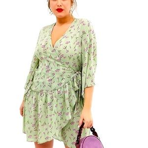 Unique21 Hero floral kimono sleeve wrap dress, Size 20